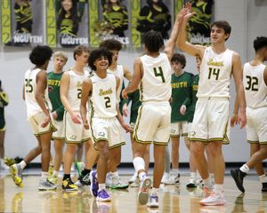 Salina South vs Newton Boys (Photo Gallery)