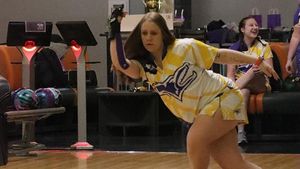 Women's Bowling Places 11th at USBC Sectionals