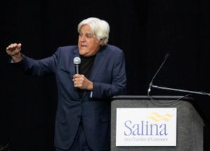 Jay Leno Visits Salina (Photo gallery)