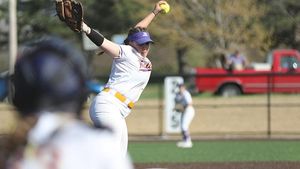KWU Softball Sweeps Conference Leader Oklahoma Wesleyan
