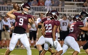 Mustangs Stampede over Emporia, Move to 2-1 (Photo gallery)