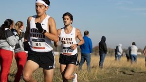 KWU Cross Country Teams Run at Greeno/Dirksen Invitational