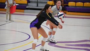 KWU Women's Volleyball wins Eighth Straight in Sweep of York