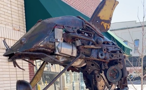 Clarence the Catfish is People's Choice Sculpture Catch