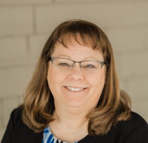 Anita Miller Achieves Circle of Success Recognition at Ameriprise Financial