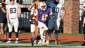 Shavers, KWU Coyotes Hold on to Top Spires 17-14 on Homecoming
