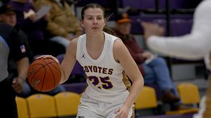 KWU Women’s Basketball Opens Season with 72-63 Win Over Bellevue
