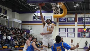 Men’s Basketball Overcomes Slow Start, Stops Braves 77-67