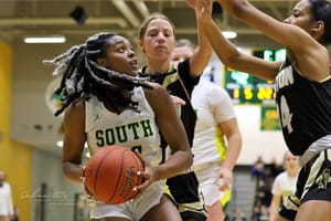 Lady Cougars Too Much to Handle for the Railers 46-14 (Photo Gallery)