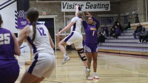 KWU Women's Basketball takes Advantage of Fast Start, Stops 'Builders 81-68