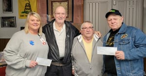 Salina Elks gift Vietnam Vets, Honor Flight