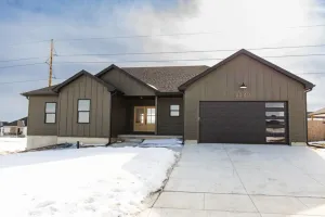 Home of the Day: Modern Elegance Meets Smart Design – 2540 Rosebud Ln