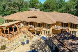 Home of the Day: Over 7,000 Sq Ft of Luxury Living in a Secluded Paradise