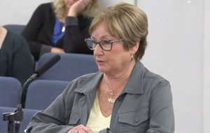 Citizens Voice Concerns Over Cozy Inn Mural Lawsuit at Salina City Commission Meeting