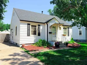 Charming Cottage with Shop & Updates – Just Listed in Central Salina