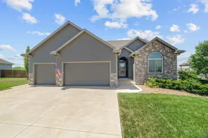 Move-In Ready Magnolia Hills Home with Custom Finishes