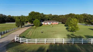 7.7-Acre Property with 4-Bedroom Home Listed on North Old Highway 81