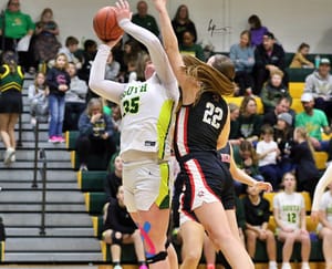 Lady Cougars Defeat Great Bend 54-48 (Photo Gallery)