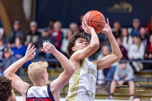 Sacred Heart Wins Against Minneapolis (Photo Gallery)