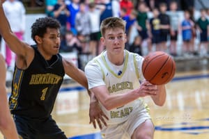 Sacred Heart Boys Advance to Sub-State Finals (Photo Gallery)